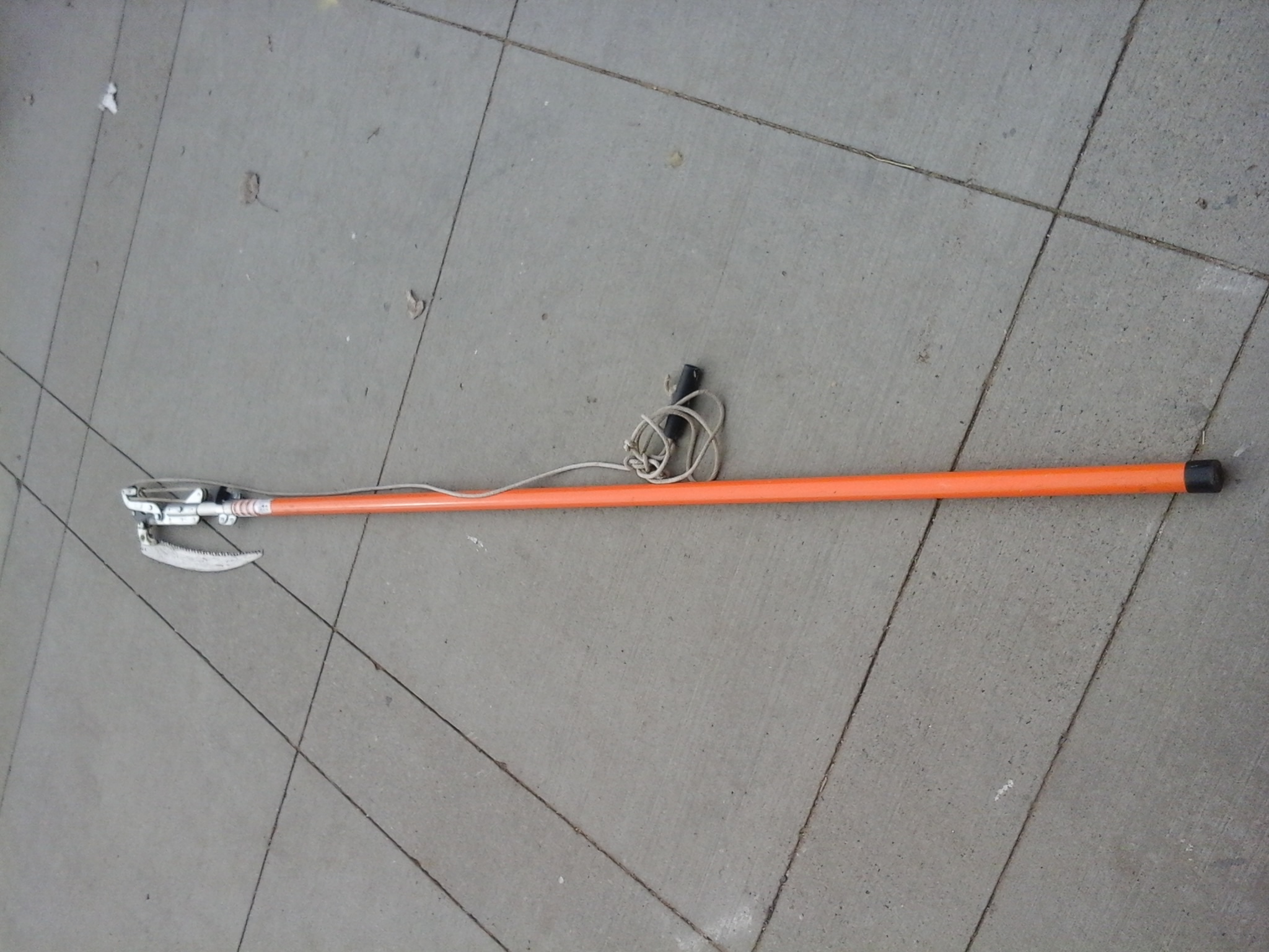 Calgary Tool Library Power Lever Extendable Tree Pruner