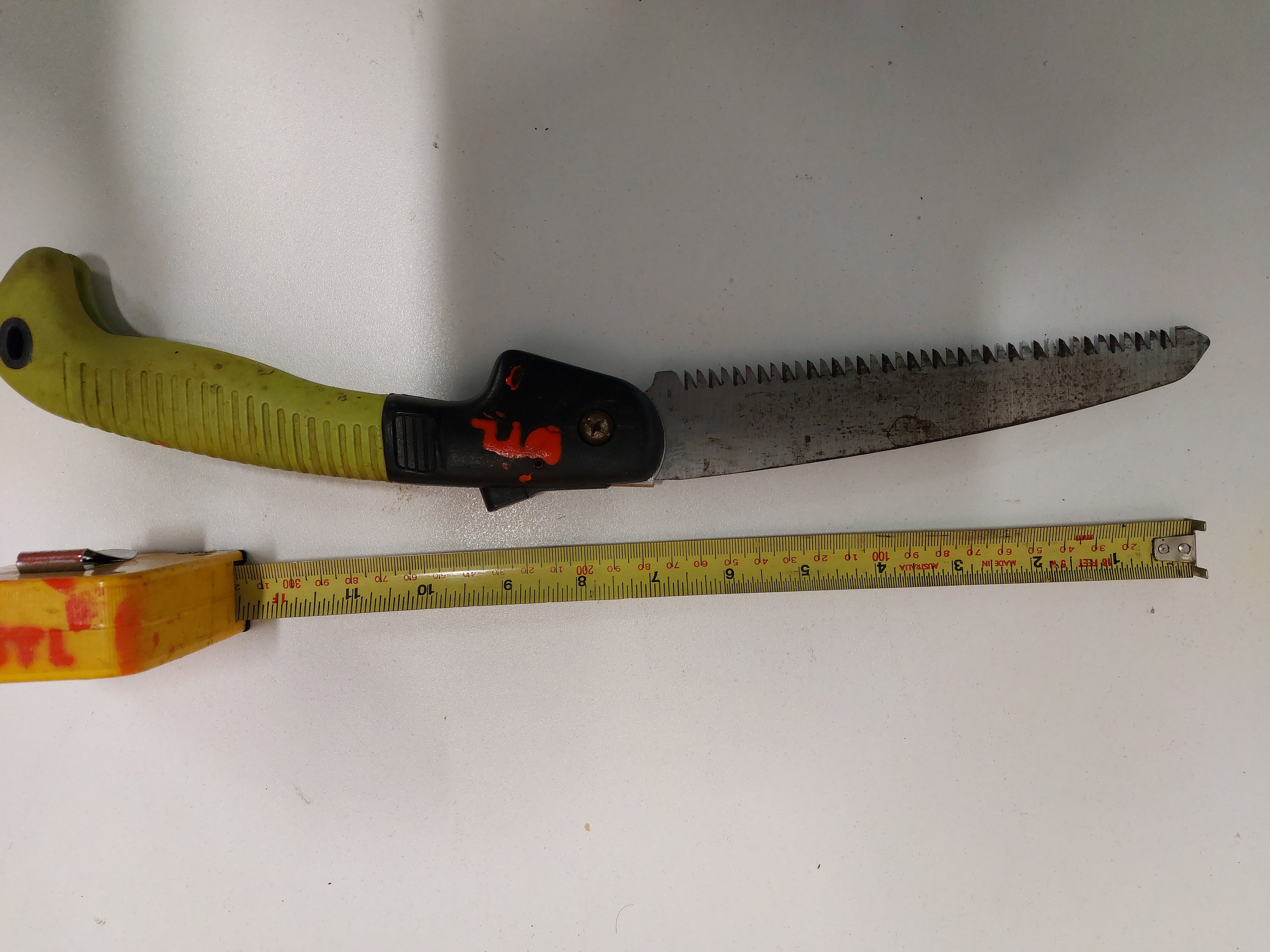 Ballarat Tool Library Pruning Saw (folding) 200mm blade)